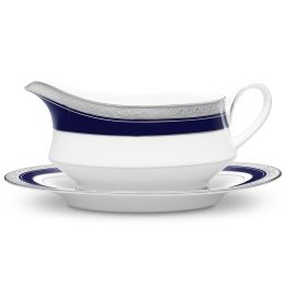 Gravy with Tray, 16 oz.